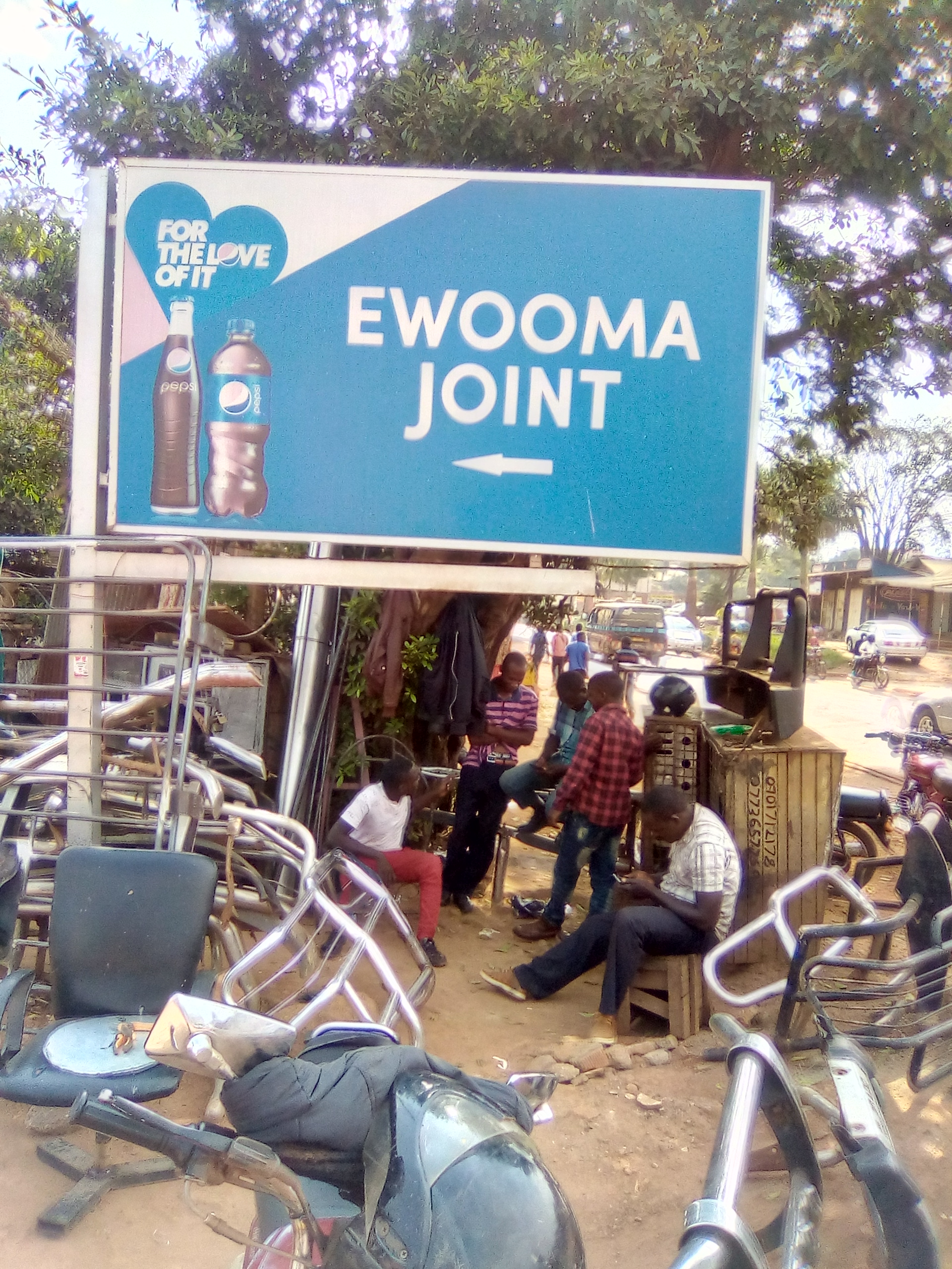 Former Presidential Candidate Willy Mayambala raids Ewooma Pork Joint to quench political hung over
