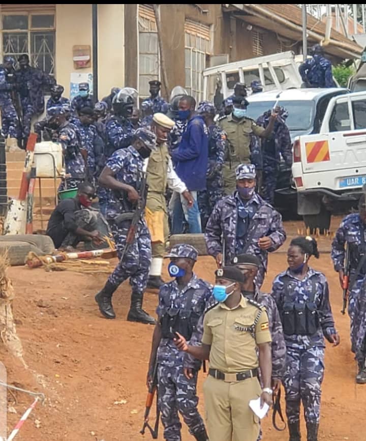 Heavy deployment in Masaka as MPs Hon. Muhammad Ssegirinya and Ssewanyana respond to police summons
